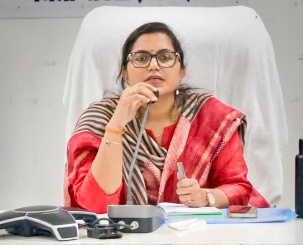 शक्ति जिले में प्रधानमंत्री मोदी के जन्मदिन से लेकर 17 अक्टूबर तक चलेगा सेवा संकल्प अभियान- मंगलवार को कलेक्टर जय श्री जैन ने समय सीमा की बैठक में अधिकारियों को दिए निर्देश. कार्यक्रम का शुभारंभ शक्ति जिले के विभिन्न स्थानों पर होगा दीप प्रज्वलन के साथ kshititech