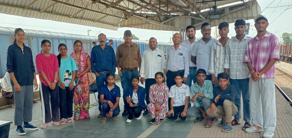 खेलों के प्रदर्शन में अग्रणी है शक्ति जिला-शक्ति जिले के खिलाड़ियों का 26वी राज्य स्तरीय शालेय क्रीड़ा प्रतियोगिता 2026-27 जगदलपुर के लिए हुआ चयन जिला शिक्षा अधिकारी डॉक्टर कुमुदनी बाघ द्विवेदी एवं प्रभारी क्रीड़ा अधिकारी अमर सिंह राज के नेतृत्व में विद्यार्थी उत्साहित खेलों के प्रदर्शन में अग्रणी है शक्ति जिला-शक्ति जिले के खिलाड़ियों का 26वी राज्य स्तरीय शालेय क्रीड़ा प्रतियोगिता 2026-27 जगदलपुर के लिए हुआ चयन जिला शिक्षा अधिकारी डॉक्टर कुमुदनी बाघ द्विवेदी एवं प्रभारी क्रीड़ा अधिकारी अमर सिंह राज के नेतृत्व में विद्यार्थी उत्साहित kshititech