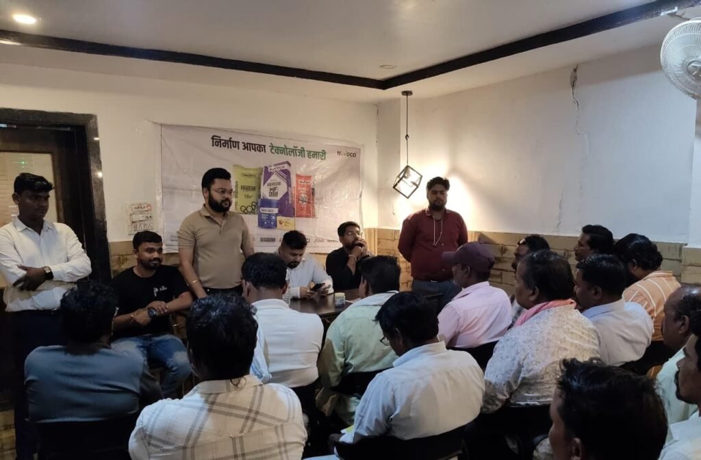 शक्ति के बालाजी ट्रेडर्स ने किया ड्यूरागार्ड माइक्रोफाइबर सीमेंट की कांट्रेक्टर मीट का आयोजन.16 सितंबर को आयोजित मीट में सीमेंट की गुणवत्ता को लेकर दी गई जानकारी. संचालक मयंक अग्रवाल ने कहा-ड्यूरागार्ड सीमेंट सरकारी तथा निजी निर्माण कार्यों में हो रही सर्वाधिक उपयोग kshititech