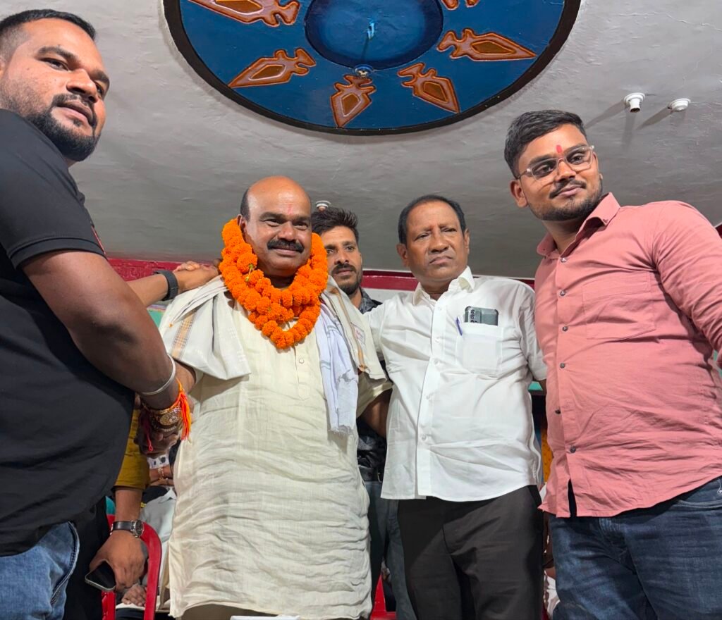 4 सितंबर को श्री कृष्ण जन्माष्टमी पर जांजगीर चांपा विधानसभा क्षेत्र के विधायक ब्यास कश्यप ने किया सघन जनसंपर्क, विभिन्न कार्यक्रमों में हुए शामिल. आम जनता की समस्याएं भी सुनी विधायक जी ने kshititech