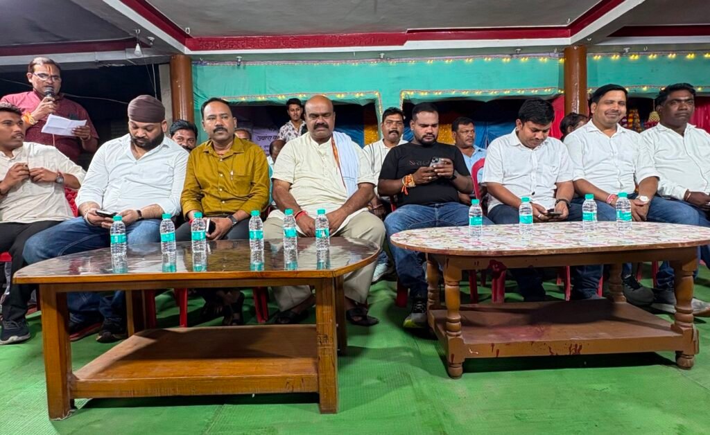 4 सितंबर को श्री कृष्ण जन्माष्टमी पर जांजगीर चांपा विधानसभा क्षेत्र के विधायक ब्यास कश्यप ने किया सघन जनसंपर्क, विभिन्न कार्यक्रमों में हुए शामिल. आम जनता की समस्याएं भी सुनी विधायक जी ने kshititech