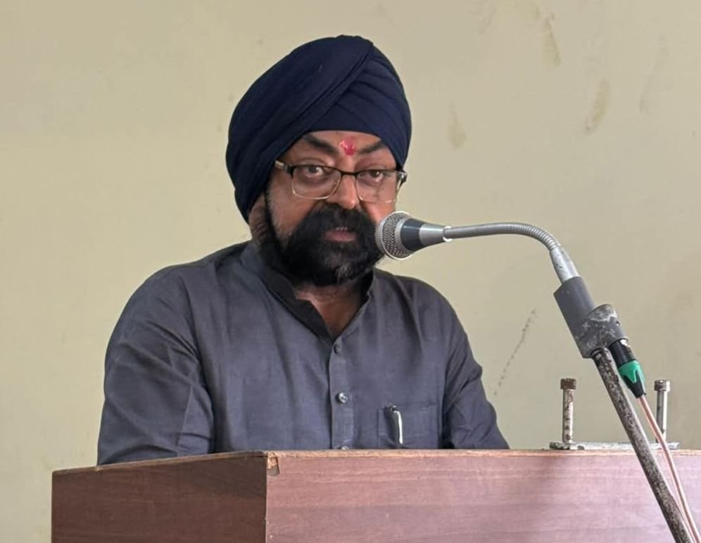 भाजपा के सेवा संकल्प अभियान की होंगी शुरुआत- शक्ति के सरस्वती शिशु मंदिर में माटी युक्त कलश का हुआ वितरण .भाजपा नेता भूपेंद्र सवन्नी ने 6 सितंबर को शक्ति पहुंच कर दिया पार्टी कार्यकर्ताओं को मार्गदर्शन. 17 अक्टूबर तक जिले में होगा सेवा संकल्प अभियान भाजपा के सेवा संकल्प अभियान की होंगी शुरुआत- शक्ति के सरस्वती शिशु मंदिर में माटी युक्त कलश का हुआ वितरण .भाजपा नेता भूपेंद्र सवन्नी ने 6 सितंबर को शक्ति पहुंच कर दिया पार्टी कार्यकर्ताओं को मार्गदर्शन. 17 अक्टूबर तक जिले में होगा सेवा संकल्प अभियान kshititech