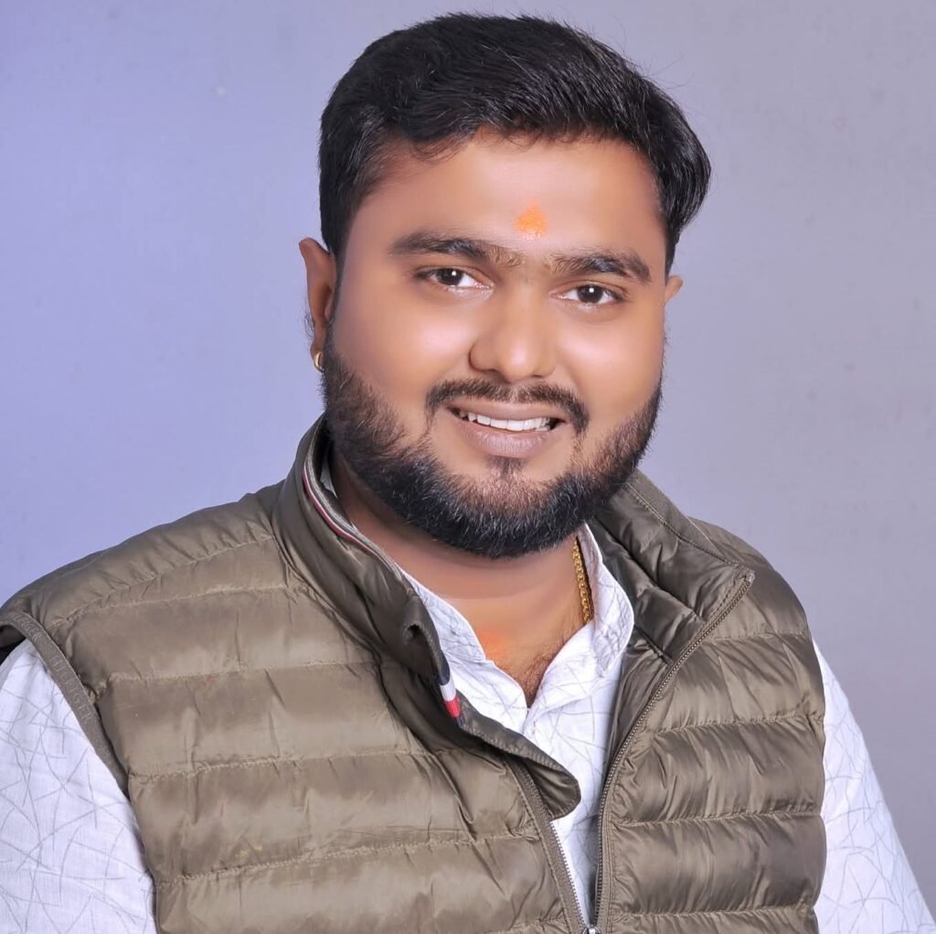 जिला पंचायत सभापति आयुष शर्मा जुटे हैं शिवराज सिंह चौहान की सभा की तैयारियो में. जिला पंचायत क्षेत्र क्रमांक- 01 से 5000 की संख्या में पहुंचेंगे ग्रामीण. जगह-जगह बैठके लेकर ग्रामीणों को दे रहे हैं आयुष जानकारी. आयुष शर्मा ने कहा- 11 सितंबर का कार्यक्रम शक्ति जिले के लिए गौरवशाली आयोजन जिला पंचायत सभापति आयुष शर्मा जुटे हैं शिवराज सिंह चौहान की सभा की तैयारियो में. जिला पंचायत क्षेत्र क्रमांक- 01 से 5000 की संख्या में पहुंचेंगे ग्रामीण. जगह-जगह बैठके लेकर ग्रामीणों को दे रहे हैं आयुष जानकारी. आयुष शर्मा ने कहा- 11 सितंबर का कार्यक्रम शक्ति जिले के लिए गौरवशाली आयोजन kshititech