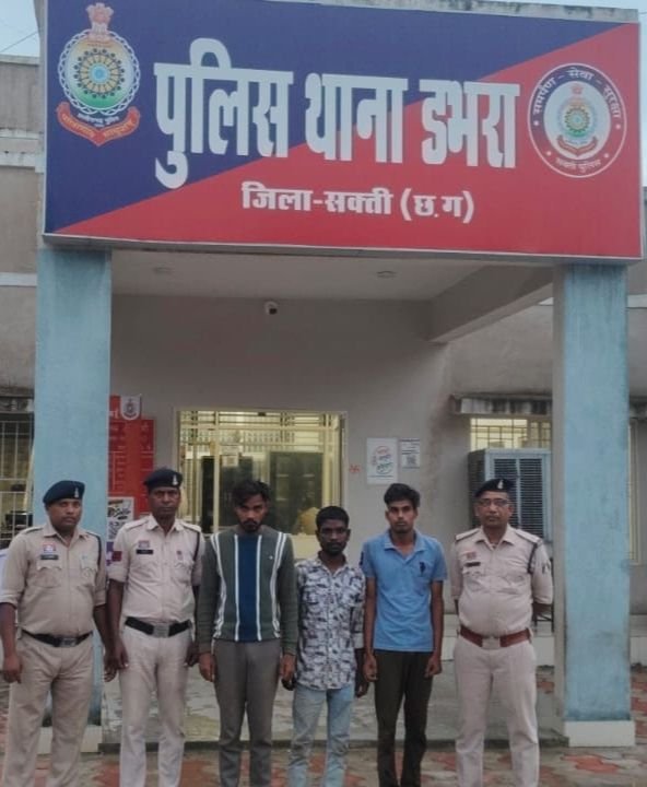 पुलिस की बड़ी सफलता- बाबा साहब की प्रतिमा को क्षतिग्रस्त करने वाले असामाजिक तत्वों को 24 घंटे के अंदर पुलिस ने पहुंचाया हवालात. तीन लोगों ने दिया था घटना को अंजाम kshititech