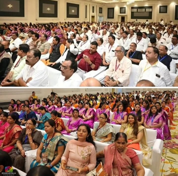 देश भर में हुआ अग्रवाल समाज का सबसे बड़ा आयोजन-अग्र महाकुंभ 2026 में “प्रांतीय अध्यक्षीय पुरस्कारों” से उत्कृष्ट कार्यकर्ताओं, टीमों एवं इकाइयों का सम्मान।सेवा, संगठन और नवाचार में उल्लेखनीय योगदान देने वालों को अतिथियों के हाथों मिला सम्मान kshititech