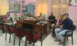 बिलासपुर के उन्नत शिक्षा प्रशिक्षण संस्थान में प्राचार्य के पद पर कार्यभार ग्रहण किया डॉक्टर कुमुदिनी बाघ द्विवेदी ने. पूर्व में शक्ति जिले में जिला शिक्षा अधिकारी के रूप में पदस्थ थी डॉक्टर कुमुदिनी द्विवेदी. पदभार ग्रहण करने पर संस्था के अधिकारी कर्मचारियों ने दी उन्हें बधाई kshititech