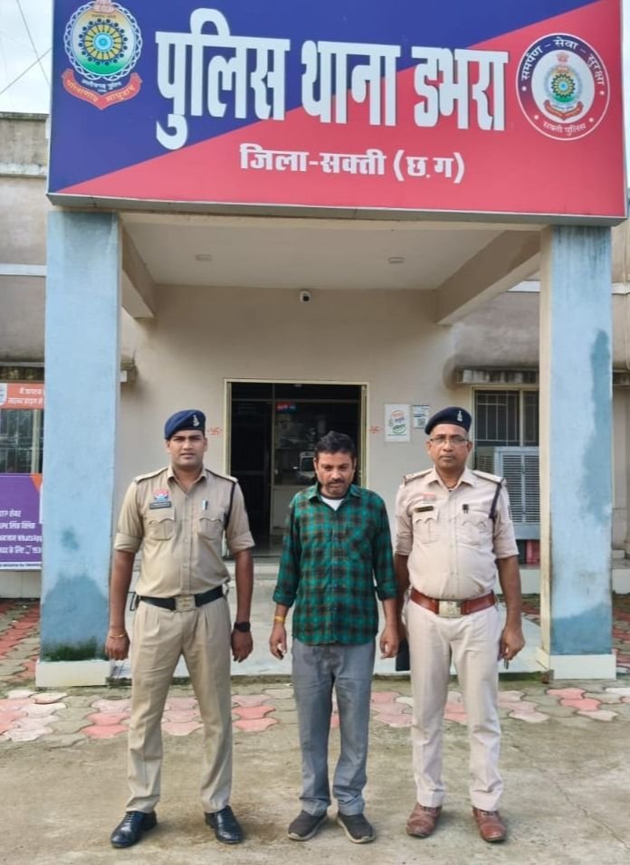 शक्ति जिले के पुटीडीह में करीब 90 लाख रुपए का गबन करने वाला आरोपी चढ़ा पुलिस के हत्थे।शक्ति पुलिस की सक्रियता से गिरफ्तार किया गया आरोपी. 26 सितंबर को जिले की डभरा पुलिस ने किया गिरफ्तार शक्ति जिले के पुटीडीह में करीब 90 लाख रुपए का गबन करने वाला आरोपी चढ़ा पुलिस के हत्थे।शक्ति पुलिस की सक्रियता से गिरफ्तार किया गया आरोपी. 26 सितंबर को जिले की डभरा पुलिस ने किया गिरफ्तार kshititech