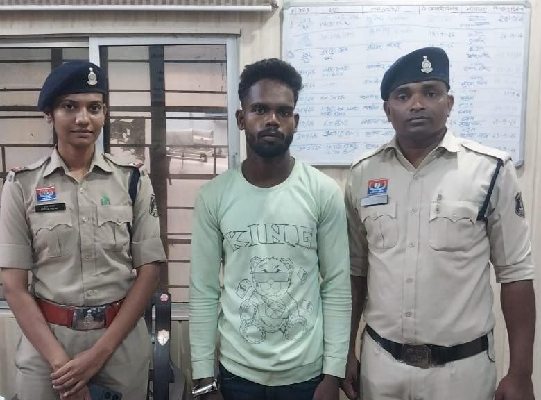 नाबालिक लड़की को बहला फूसला कर दुष्कर्म करने वाले आरोपी को शक्ति पुलिस ने किया गिरफ्तार नाबालिक लड़की को बहला फूसला कर दुष्कर्म करने वाले आरोपी को शक्ति पुलिस ने किया गिरफ्तार kshititech