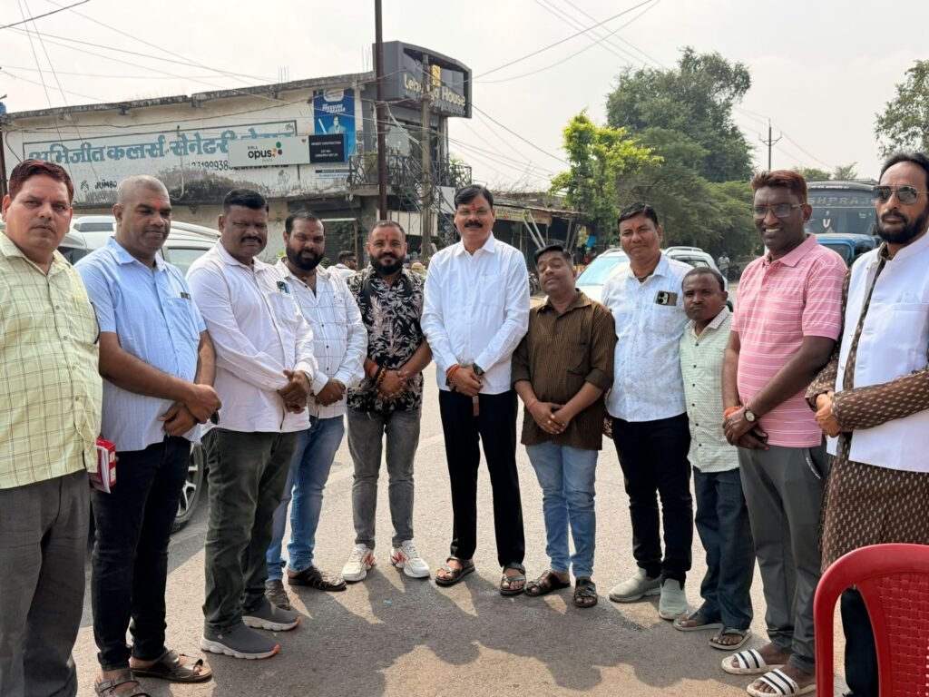 विकास की ओर अग्रसर है हमारा जिला मुख्यालय-जिला मुख्यालय में पूर्व नेता प्रतिपक्ष नारायण चंदेल एवं भाजपा जिला अध्यक्ष अंबेश जांगड़े ने किया करोड़ों रुपए के नए कार्यों का भूमि पूजन. जगमगाएगा जिला मुख्यालय. चंदेल ने कहा- शहरी क्षेत्र के तेजी से विकास के लिए दृढ़ संकल्पित है भाजपा की सरकार विकास की ओर अग्रसर है हमारा जिला मुख्यालय-जिला मुख्यालय में पूर्व नेता प्रतिपक्ष नारायण चंदेल एवं भाजपा जिला अध्यक्ष अंबेश जांगड़े ने किया करोड़ों रुपए के नए कार्यों का भूमि पूजन. जगमगाएगा जिला मुख्यालय. चंदेल ने कहा- शहरी क्षेत्र के तेजी से विकास के लिए दृढ़ संकल्पित है भाजपा की सरकार kshititech