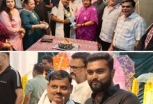 शक्ति के भाजपा नेता सुरेश कृपलानी के जन्मदिन पर सांसद कमलेश जांगड़े. नगर पालिका अध्यक्ष श्यामसुंदर अग्रवाल. पूर्व अध्यक्ष नरेश गेवाडीन.जिला पंचायत सदस्य आयुष शर्मा ने दी बधाई. 2 अक्टूबर की शाम शहर के प्रसिद्ध पापा ढाबा में आयोजित था जन्मदिन का कार्यक्रम kshititech