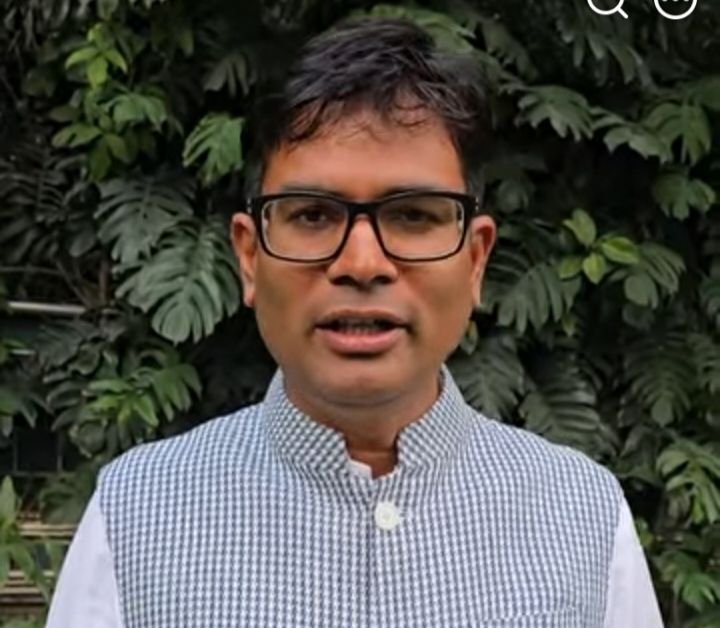 व्यापारियों के लिए बड़ी खबर- जीएसटी को लेकर हुआ बड़ा संशोधन- स्वयं वित्त मंत्री ओपी चौधरी ने दी जानकारी. बिना ई वे बिल अब नहीं रुकेगी आपकी गाड़ी। और भी बड़े संशोधन. व्यापारियों ने किया चौधरी साहब का धन्यवाद. 8 अक्टूबर को आयोजित थी मीटिंग kshititech