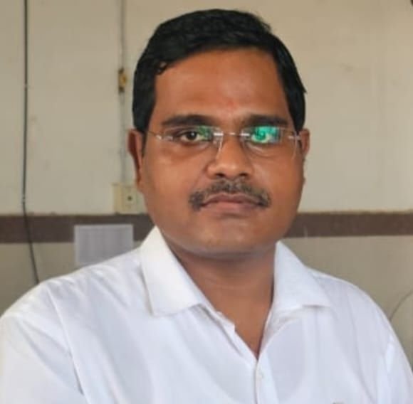 नहीं रहे शक्ति के चिरंजीव-शक्ति जिले के स्वास्थ्य विभाग के कर्मचारी चिरंजीवी चंद्रा का हुआ आकस्मिक निधन. सामुदायिक स्वास्थ्य केंद्र डभरा में बीएएम पद पर पदस्थ थे चिरंजीव. स्वास्थ्य विभाग के अधिकारी कर्मचारियों ने दी श्रद्धांजलि kshititech
