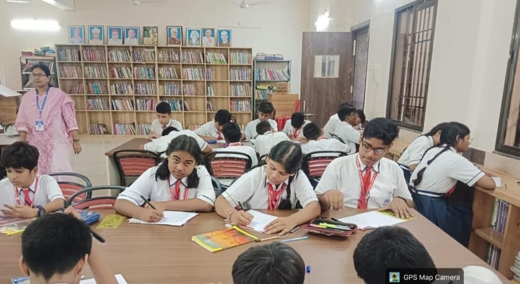 एक चिट्ठी धरती मां के नाम-प्रकृति की रक्षा मेरा वादा है.संस्कार पब्लिक स्कूल सक्ती में ‘ढाई आखर’ पत्र - लेखन प्रतियोगिता का आयोजन सम्पन्न. प्रतियोगिता के विषय को लेकर प्रतिभागियों में दिखा उत्साह kshititech