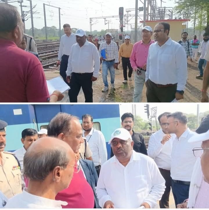 तपती धूप में भी जीएम साहब ने सुनी लोगों की समस्याएं-शक्ति रेलवे स्टेशन में रेलवे के महाप्रबंधक तरुण प्रकाश का हुआ आगमन- अमरलाल अग्रवाल ठेकेदार। पूर्व नगर पालिका अध्यक्ष रामअवतार अग्रवाल सहित अनेको लोगों ने रेल यात्री सुविधाओं की करी मांग. जीएम साहब ने किया रेलवे स्टेशन का निरीक्षण. बड़े सहज सरल एवं कर्तव्यनिष्ठ अधिकारी हैं बिलासपुर जोन के जीएम साहब kshititech